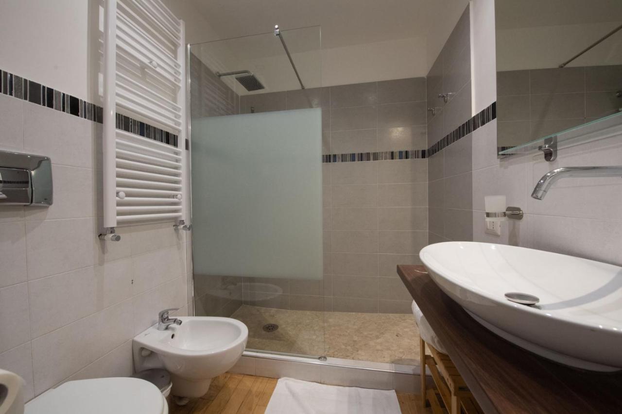 Bed and Breakfast Domus Castroni Germanico Roma Exterior foto