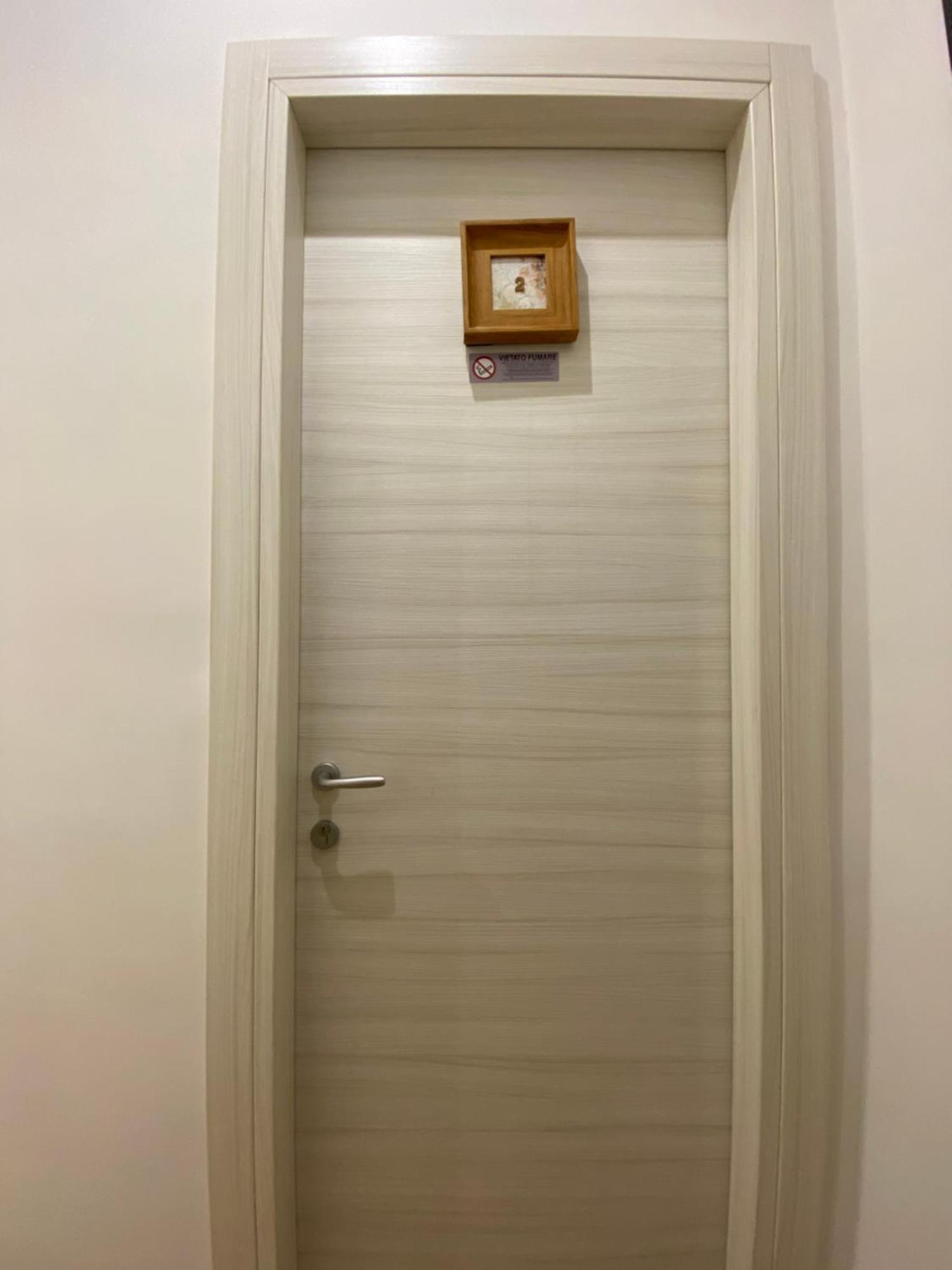 Bed and Breakfast Domus Castroni Germanico Roma Exterior foto