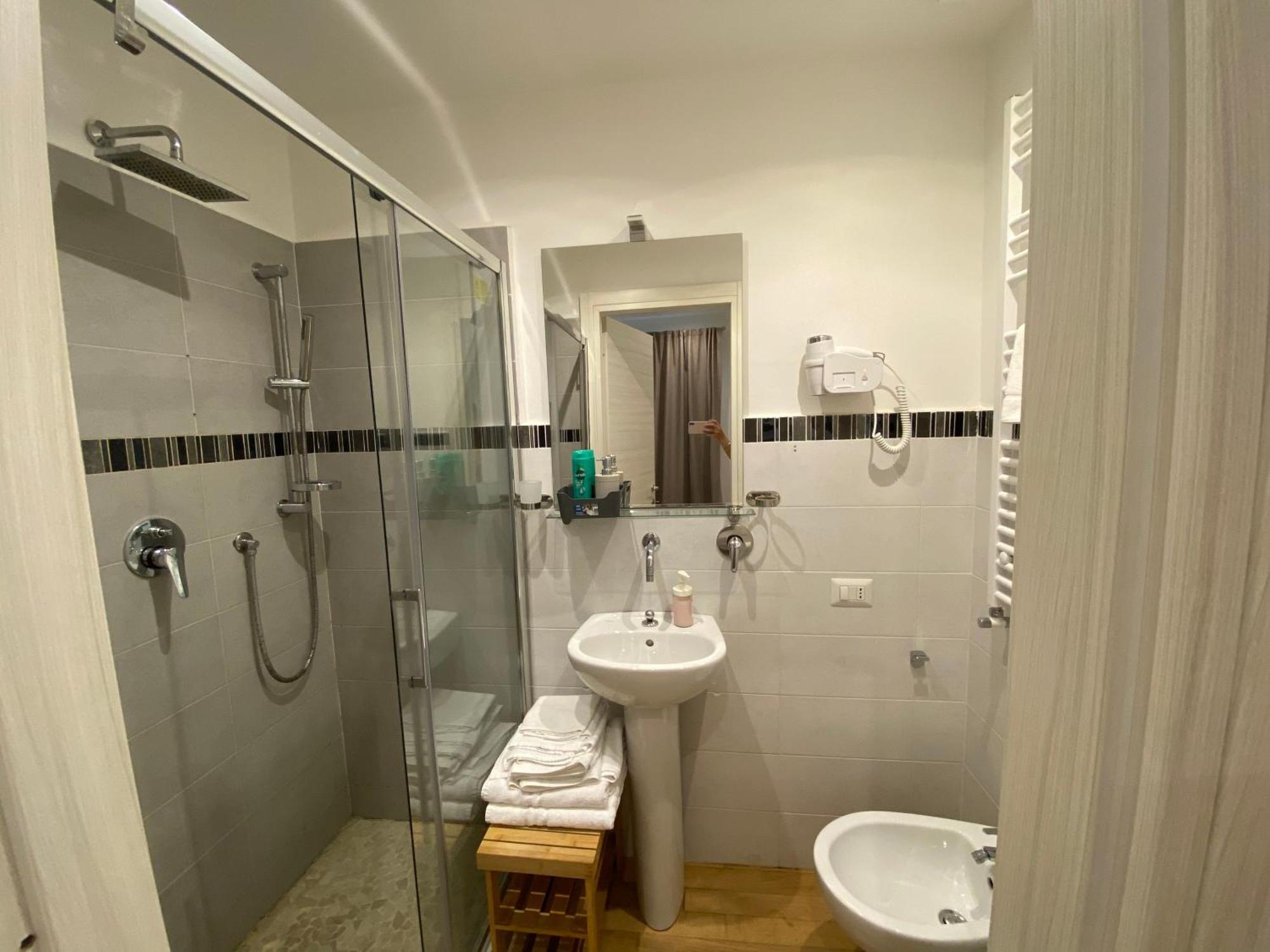 Bed and Breakfast Domus Castroni Germanico Roma Exterior foto